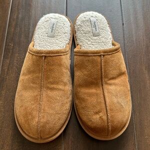 Men’s GoodFellow house slippers size 11/12
